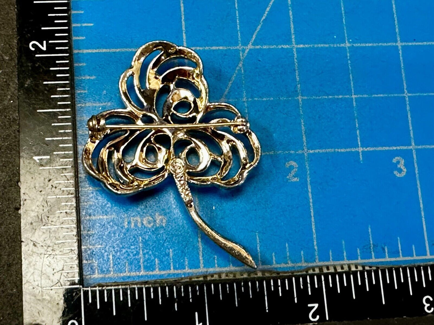 Three Leaf Clover Flower Openwork Gold Tone Brooch Pin Signed by Sarah Coventry