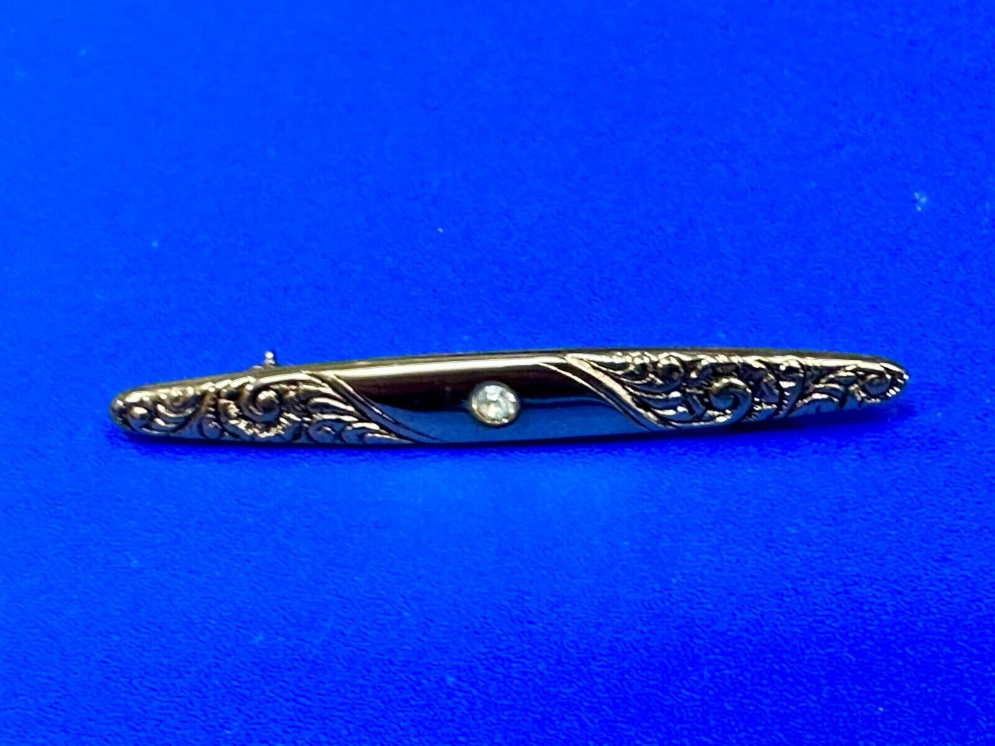 vintage Avon signed gold tone brooch pin