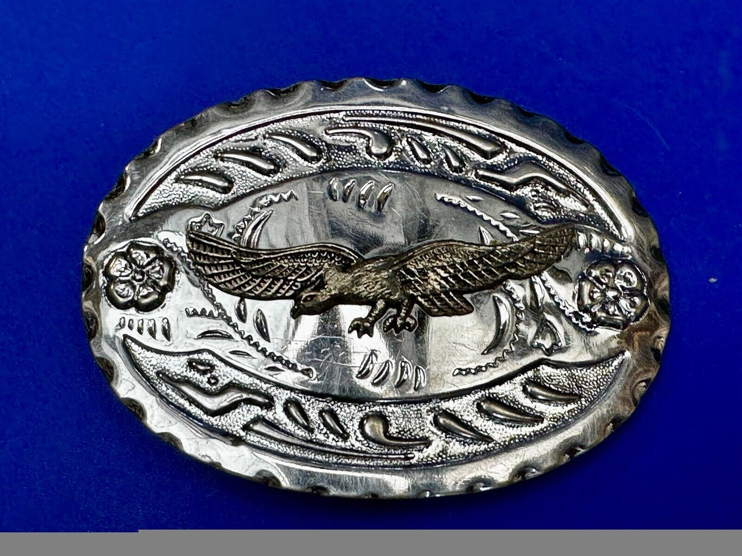 American Bald Eagle Flying Hunting Patriotic Tow Tone Western Oval Belt Buckle