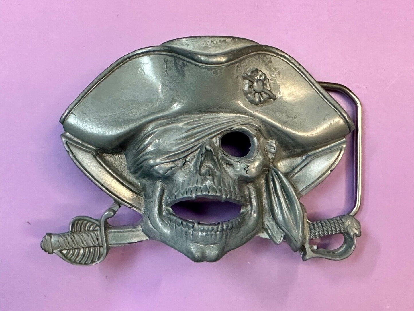 VINTAGE 1997 **PIRATE SKULL** FANTASY ARTWORK PEWTER BELT BUCKLE