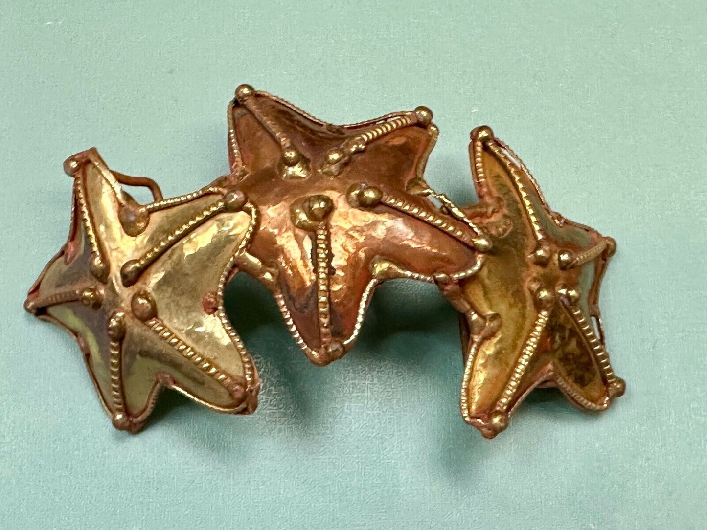 Three connected Starfish Mixed medal & colors , India vibe NOS belt buckle