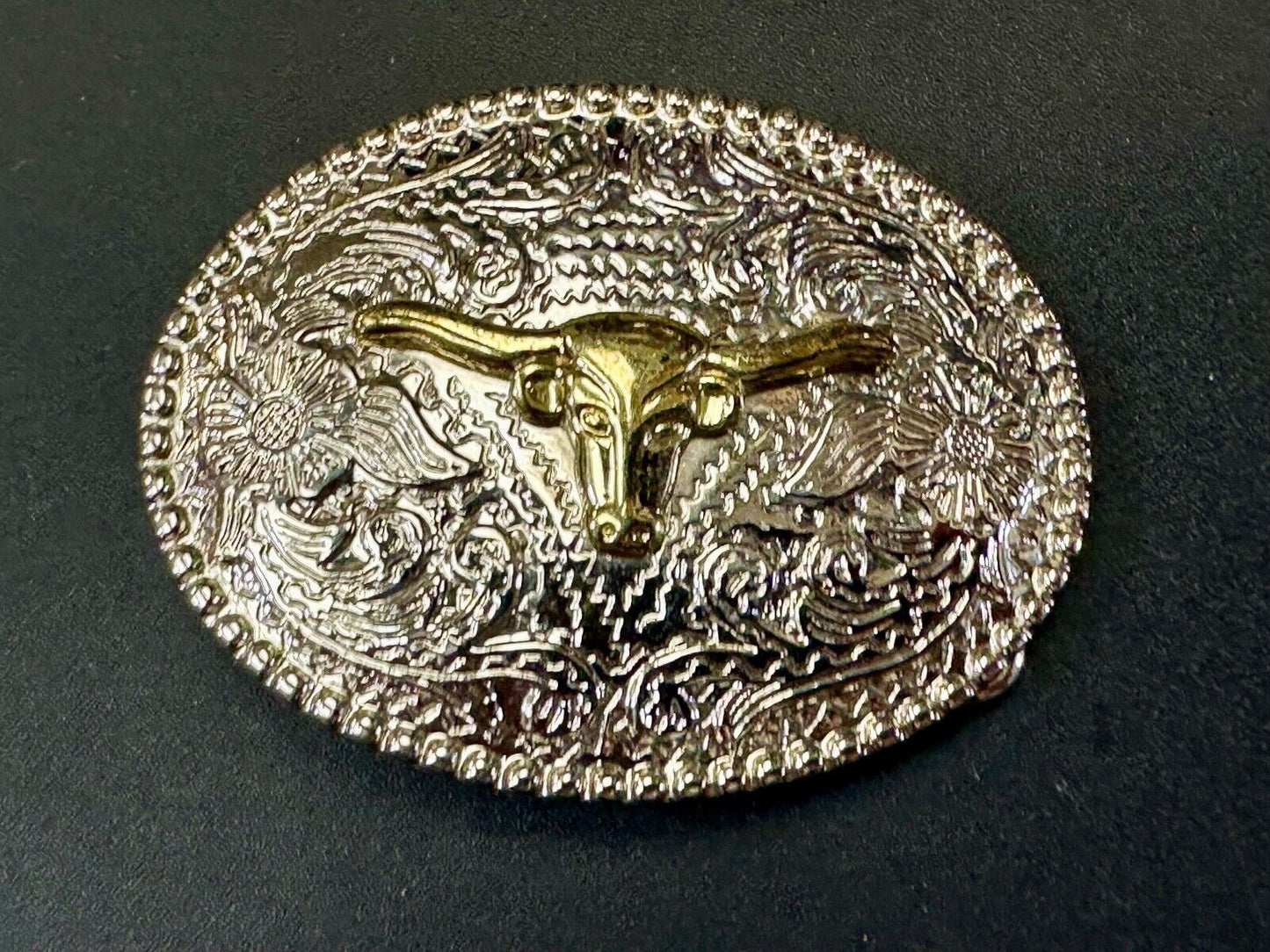 The Longhorn cow steer - cowboys cowgirls western two color oval belt buckle