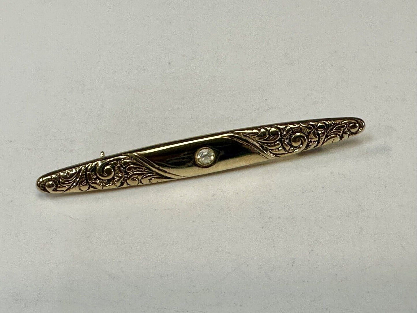 vintage Avon signed gold tone brooch pin