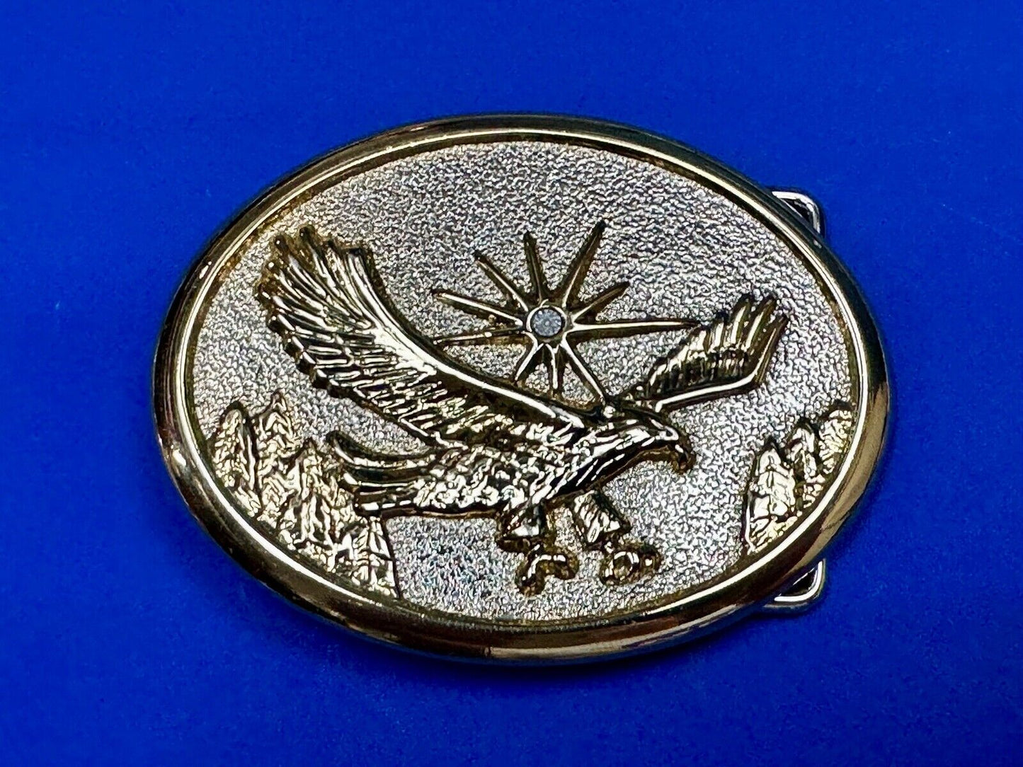 USA Patriotic flying classic Bald Eagle with sun starburst belt buckle