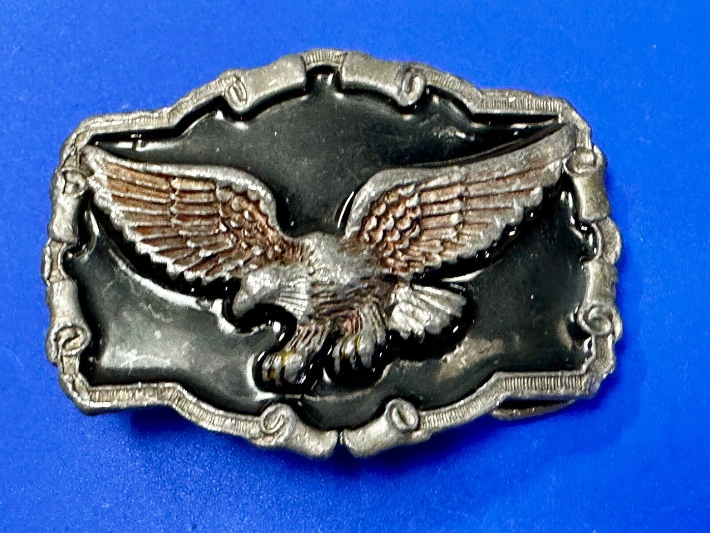 Vintage 1983 Patriotic Flying EAGLE western framed Great American Belt Buckle