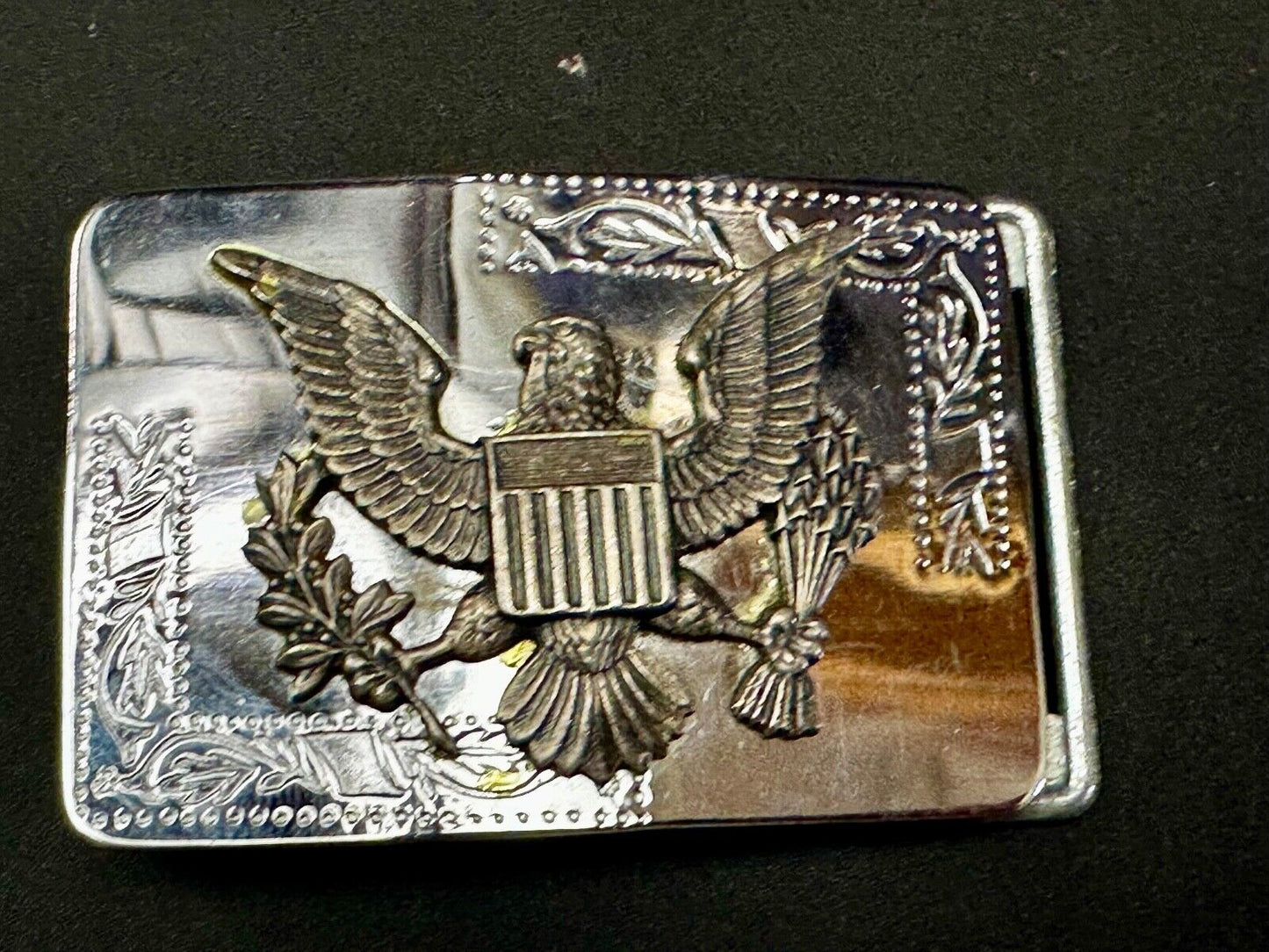 The Great Seal of the USA Vintage Reflective two tone Belt Buckle - See Hallmark