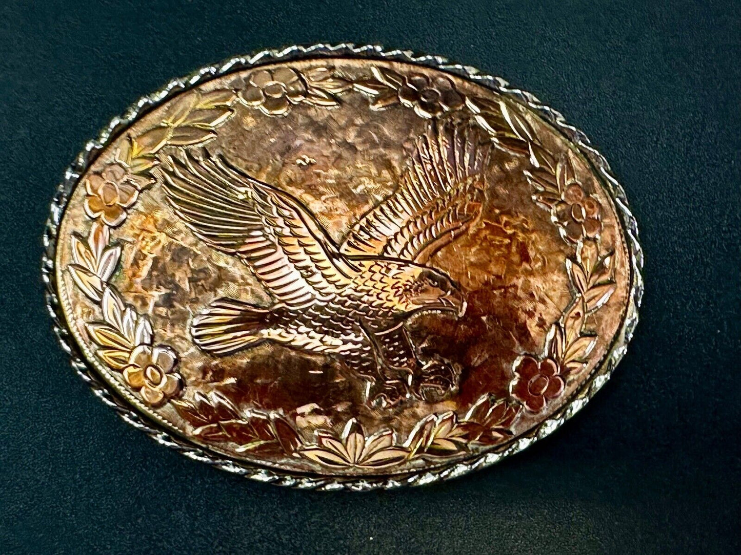 Vintage EAGLE flying High western etched flower swirl design belt buckle - W