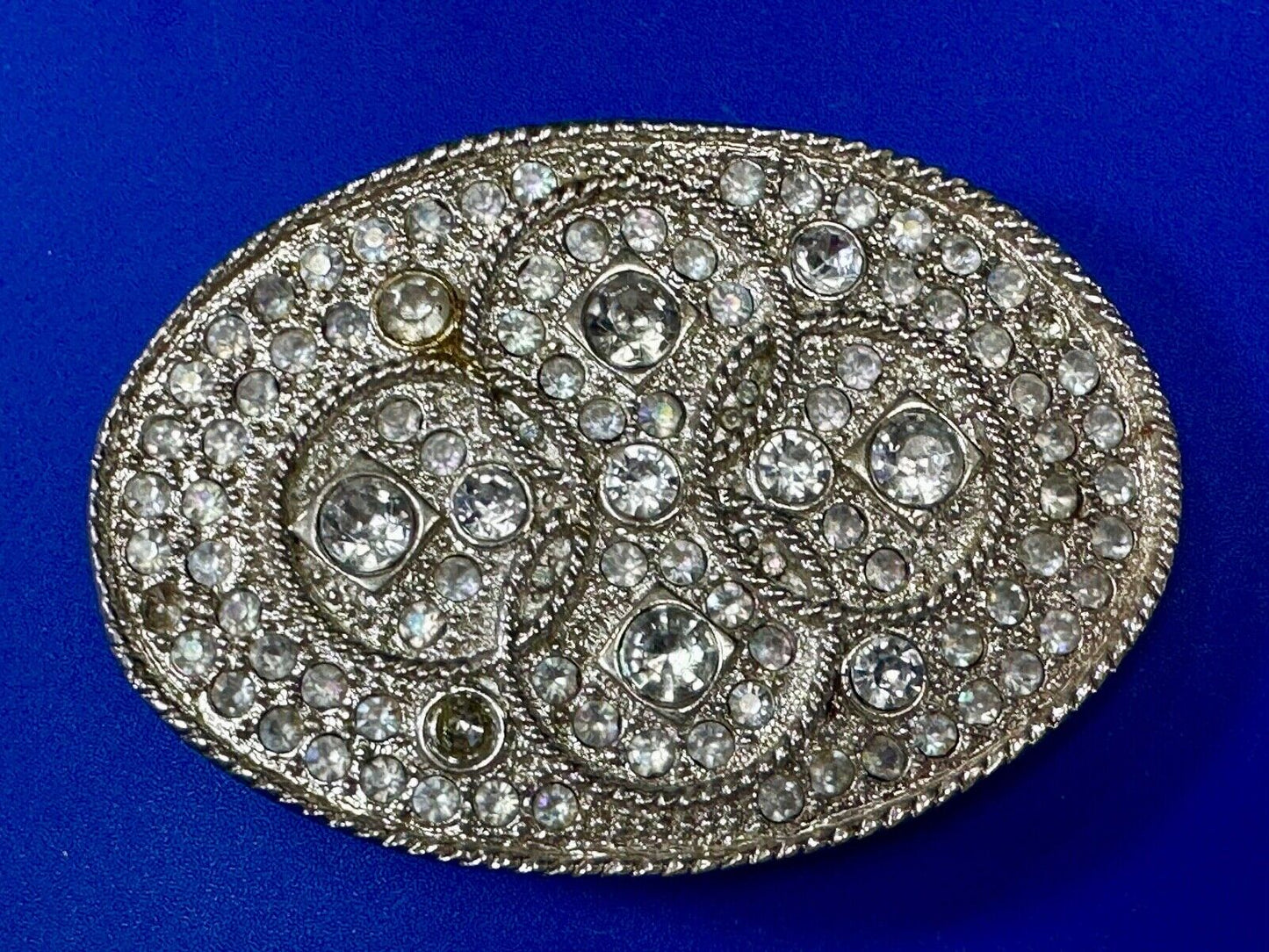 Vintage Appearance silver tone oval Belt Buckle - missing a few Rhinestone's