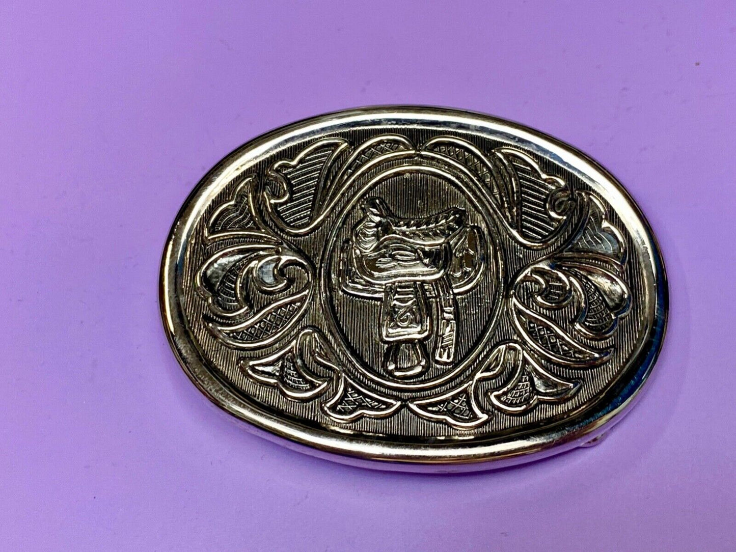 VINTAGE 1970s AVON **WESTERN HORSE SADDLE** OVAL SILVERTONE BELT BUCKLE