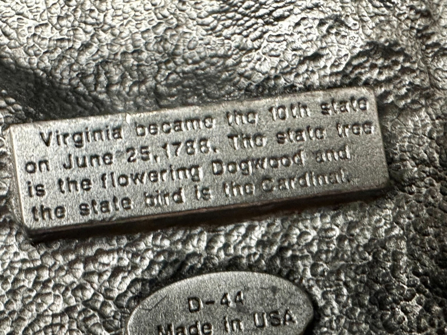 The States of Virginia Old Dominion Dogwood Cardinal 1987 Siskiyou Belt Buckle