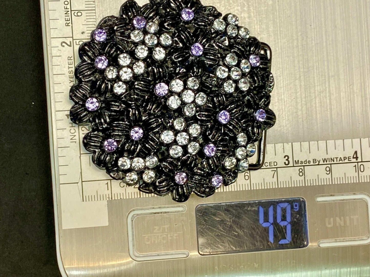 Black And White Rhinestones Covering Vintage Cut Out Burst Flower Belt Buckle