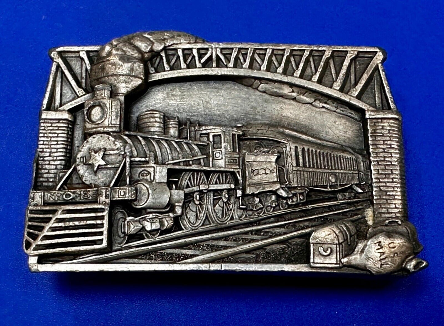 Train Steam Engine Over Bridge RailRoad RR Vintage 1980's Bergamot Belt Buckle