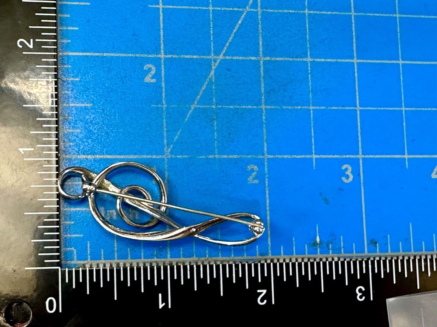 Treble clef music theme signed vintage brooch pin from estate find