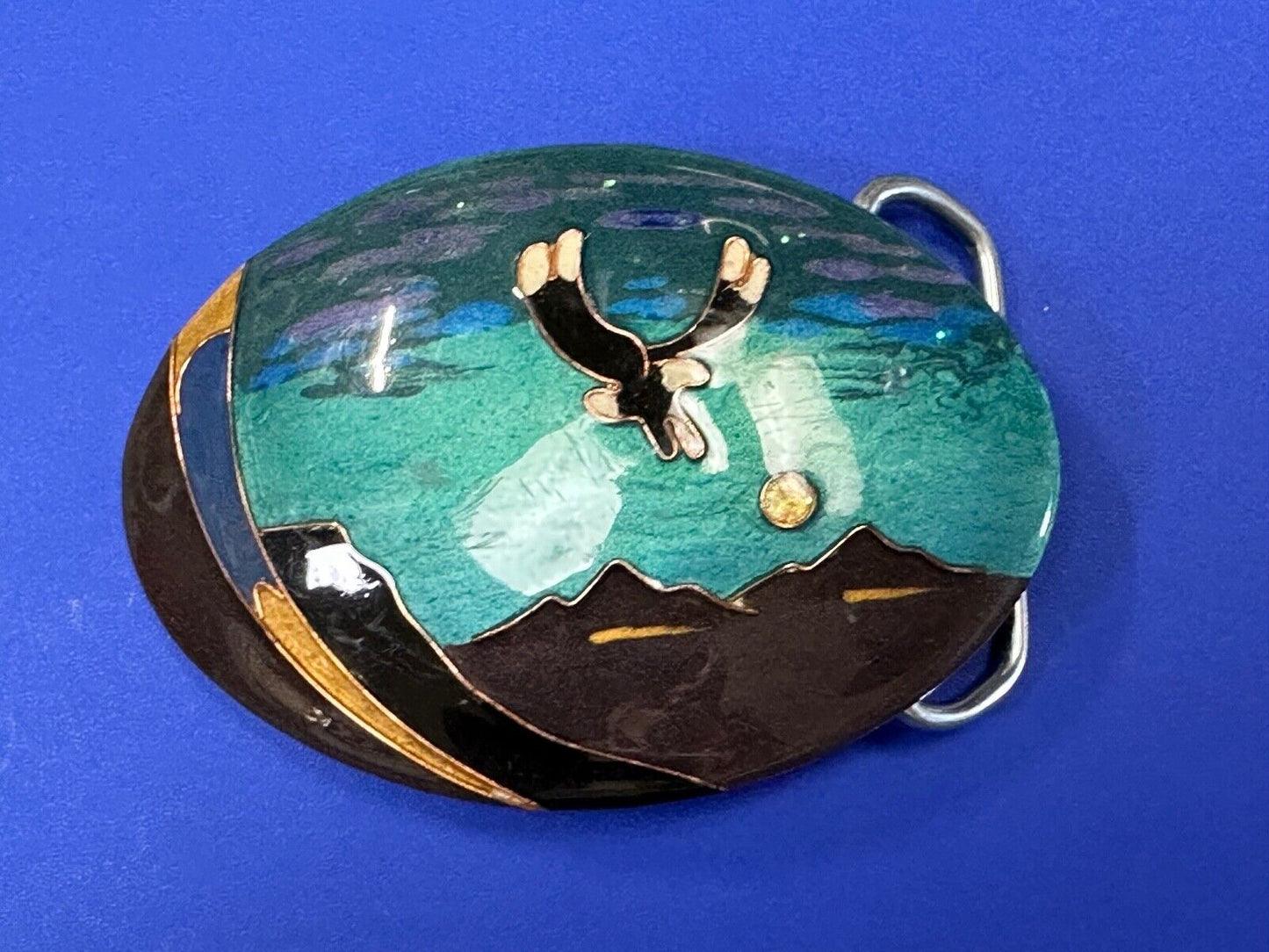 Beautiful flying eagle painting art raised oval belt buckle artist signed LITT