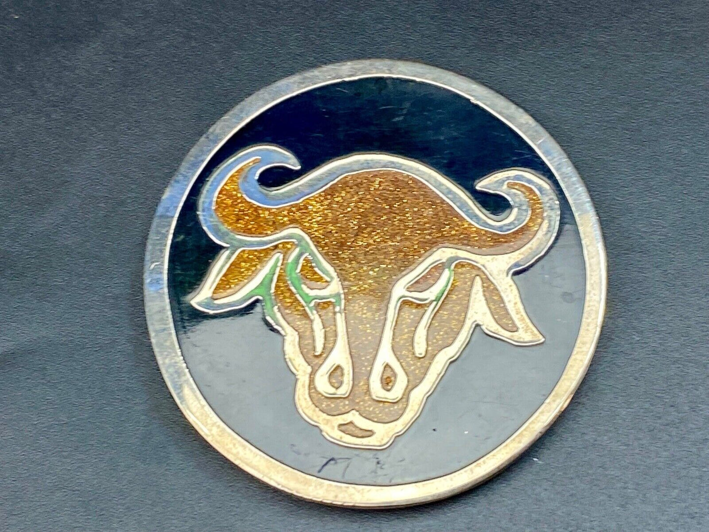 Vintage 1979 round western rodeo steer longhorn cow? belt buckle by PSS