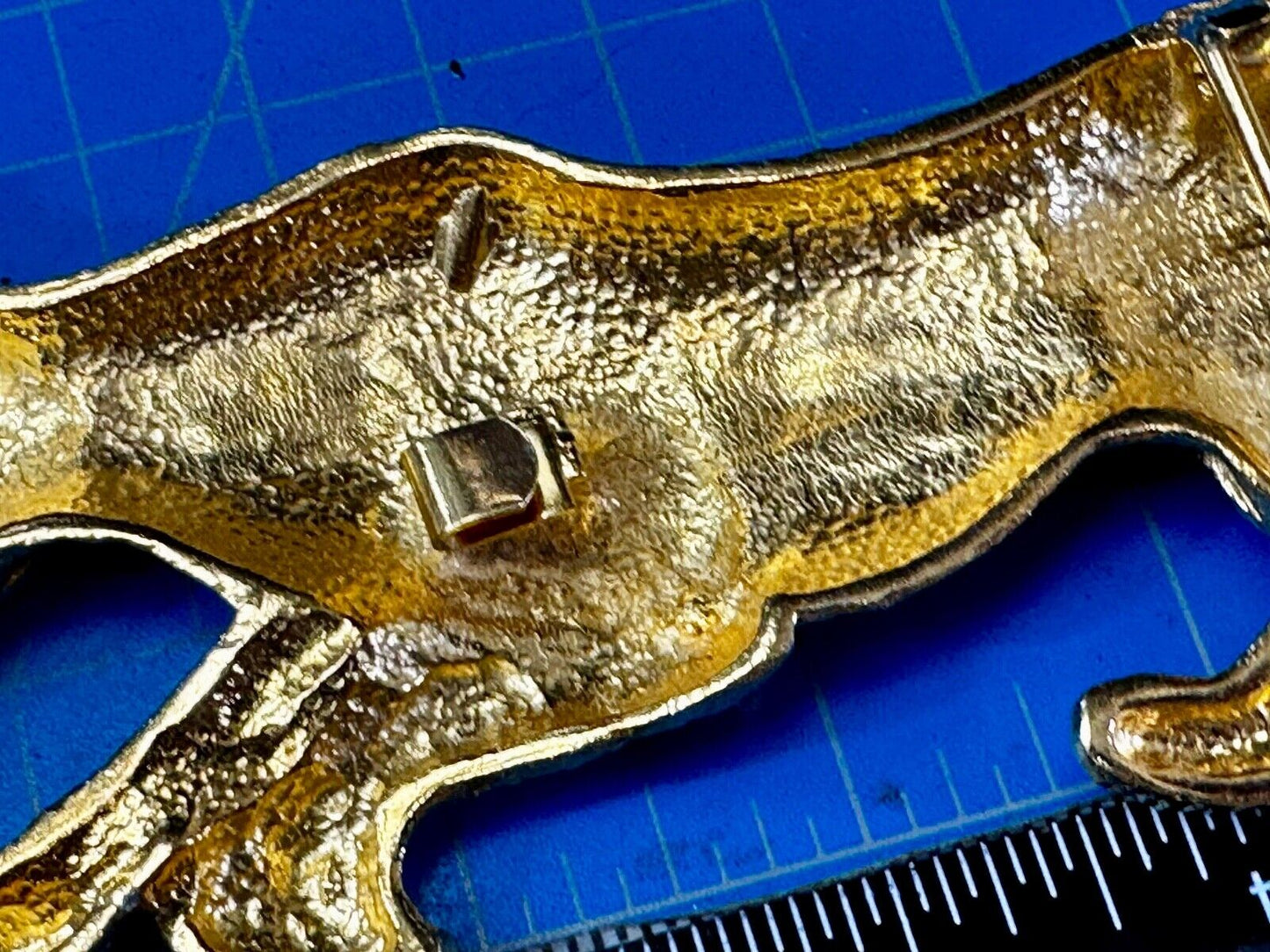 Badger? Leopard - Vintage Animal 6" Wide Gold Tone Vintage Belt Buckle