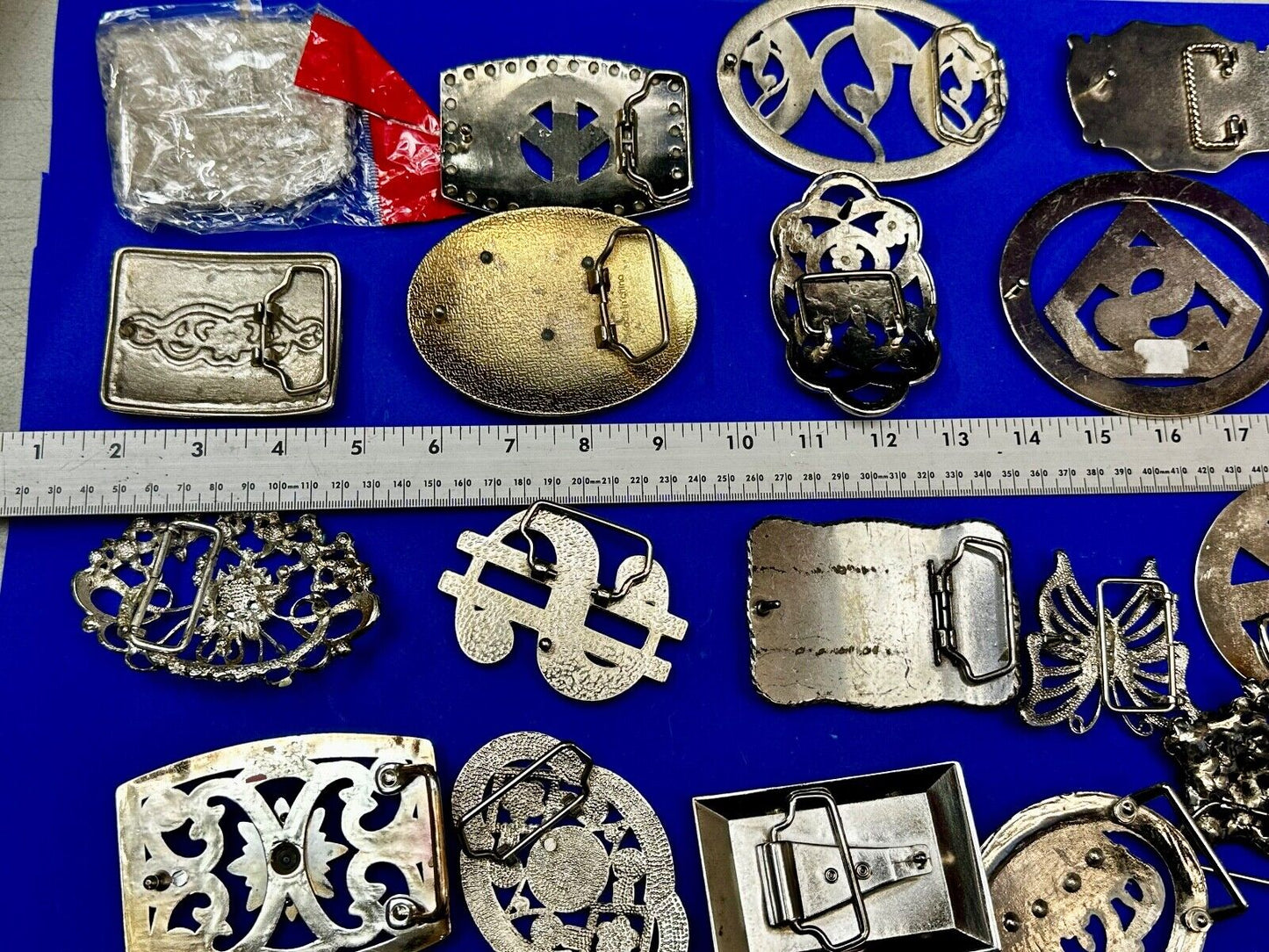 22 Bulk Lot Junk Drawer Grab Bag of REPAIR Belt Buckle - Missing Rhinestone's