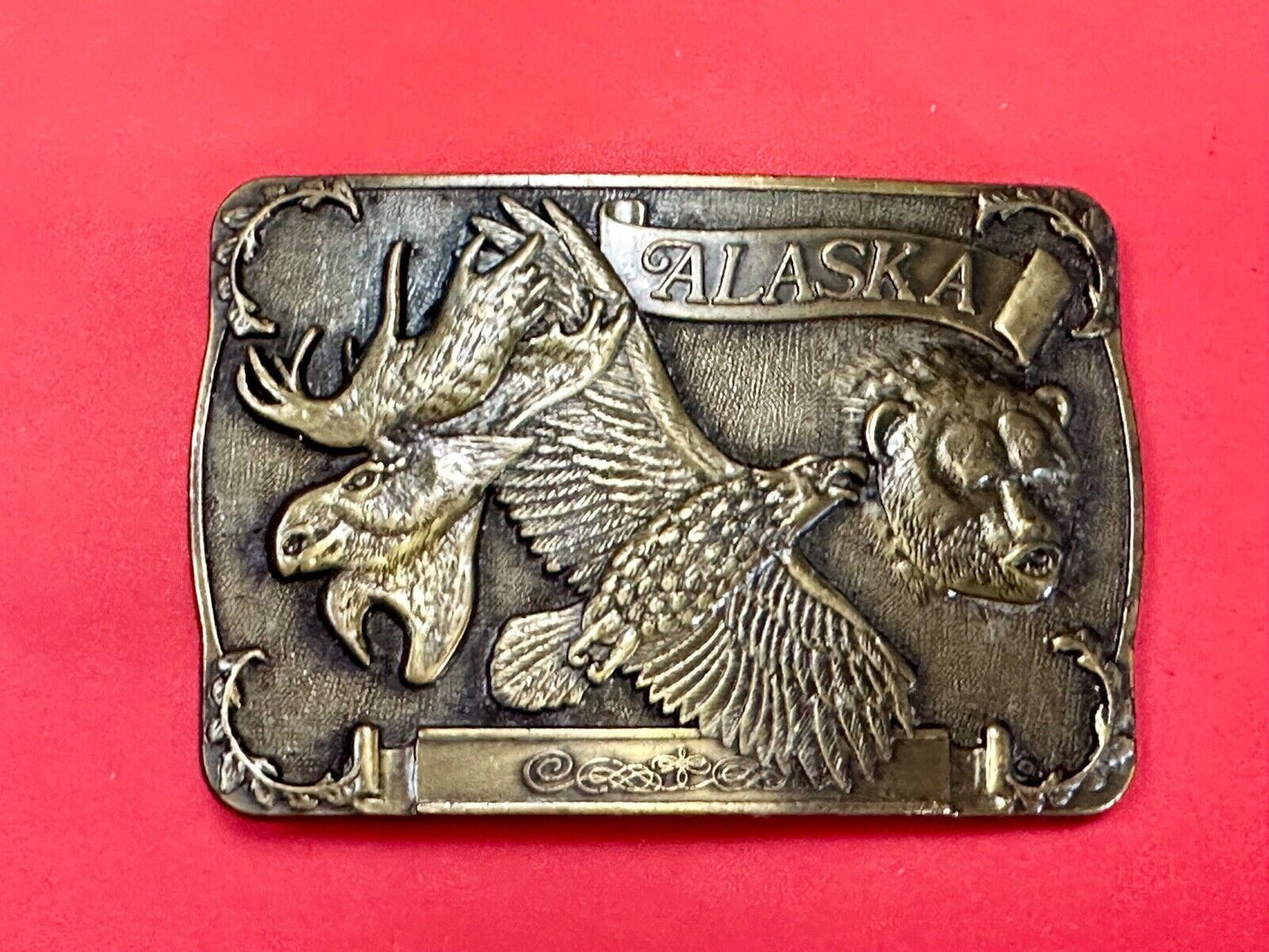 Alaska the great land State Wildlife Commemorative belt buckle. by RJ