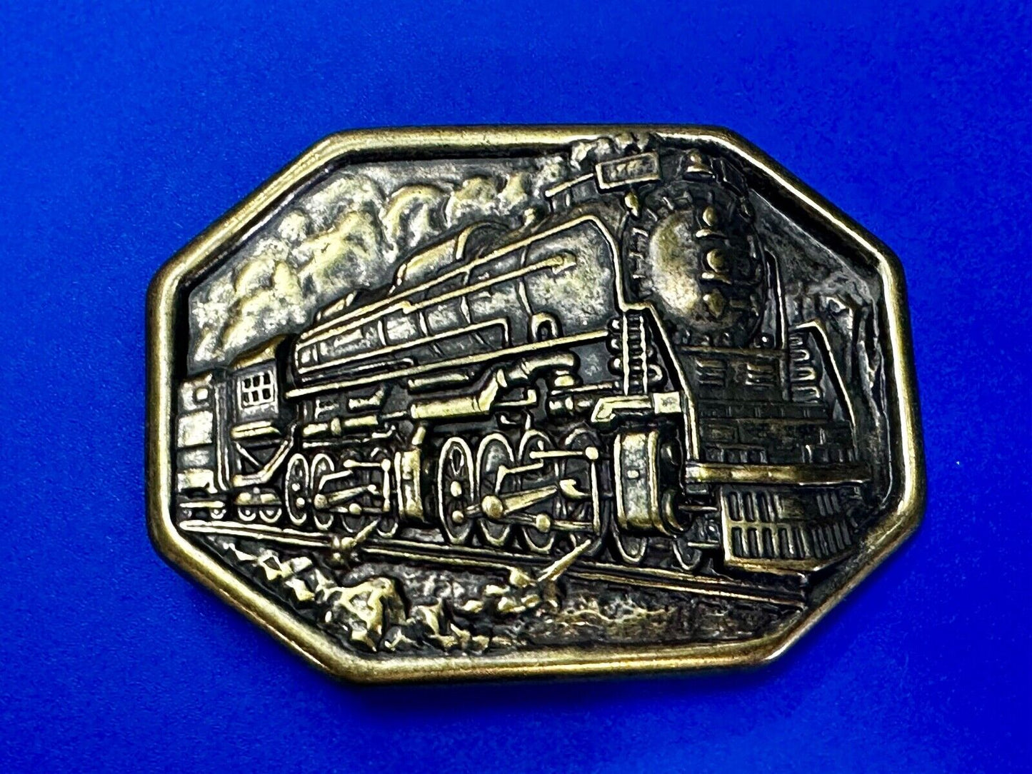 Avon Steam Locomotive Belt Buckle Vintage Collectors RR Railroad Trains Car