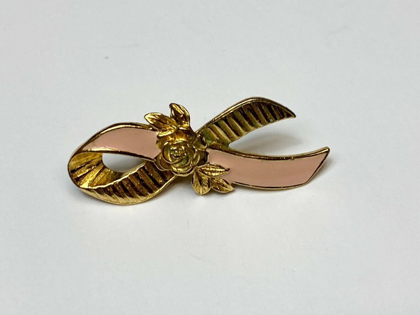 Vintage Avon Breast Cancer Awareness Lapel Pink Flower Ribbon Roses Brooch Pin