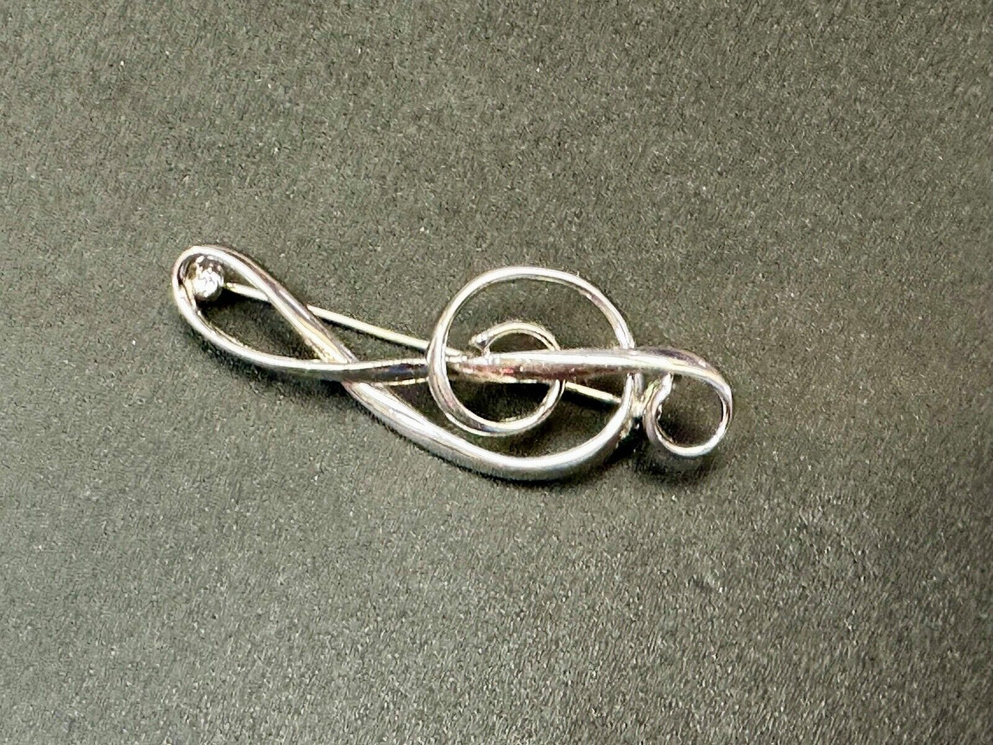 Treble clef music theme signed vintage brooch pin from estate find