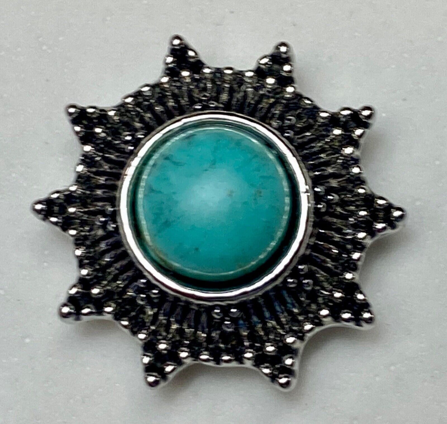 Turquoise colored centerpiece sunburst 18mm Ginger Snap Magnolia And Vine