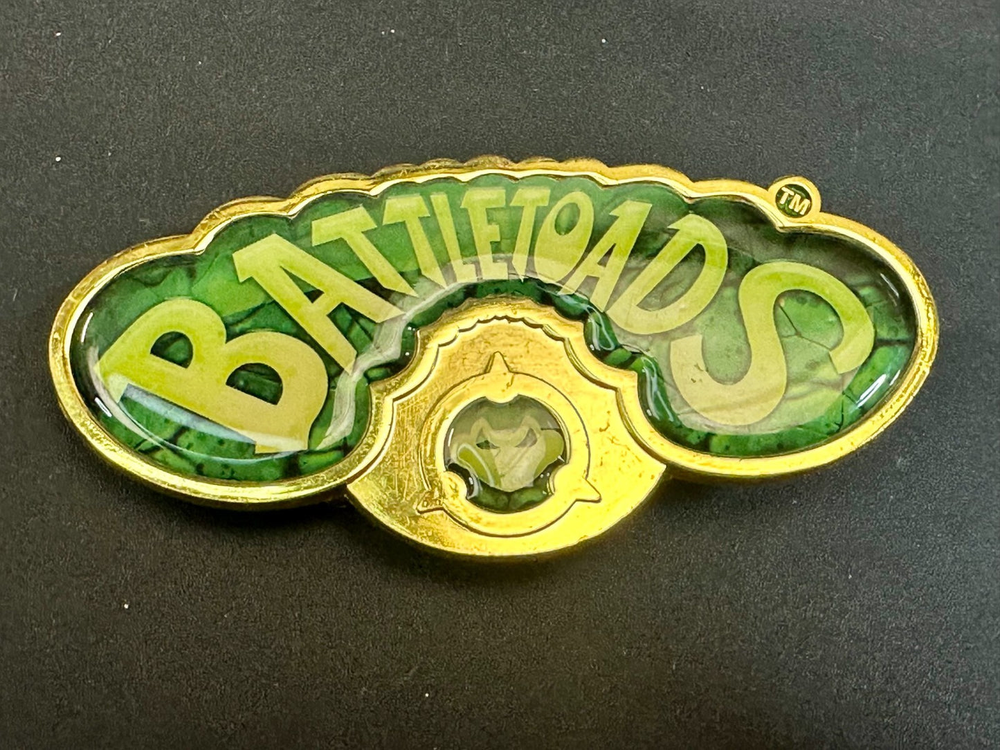 Battletoads June 2017 Loot Crate Gaming Exclusive Nes Gold Tone Belt Buckle