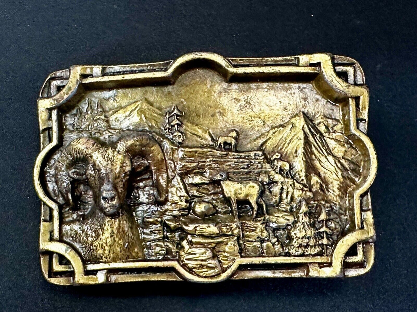Bighorn Ram Mountain Goat Sheep Wildlife Scene Vintage Hand Cast? Belt Buckle