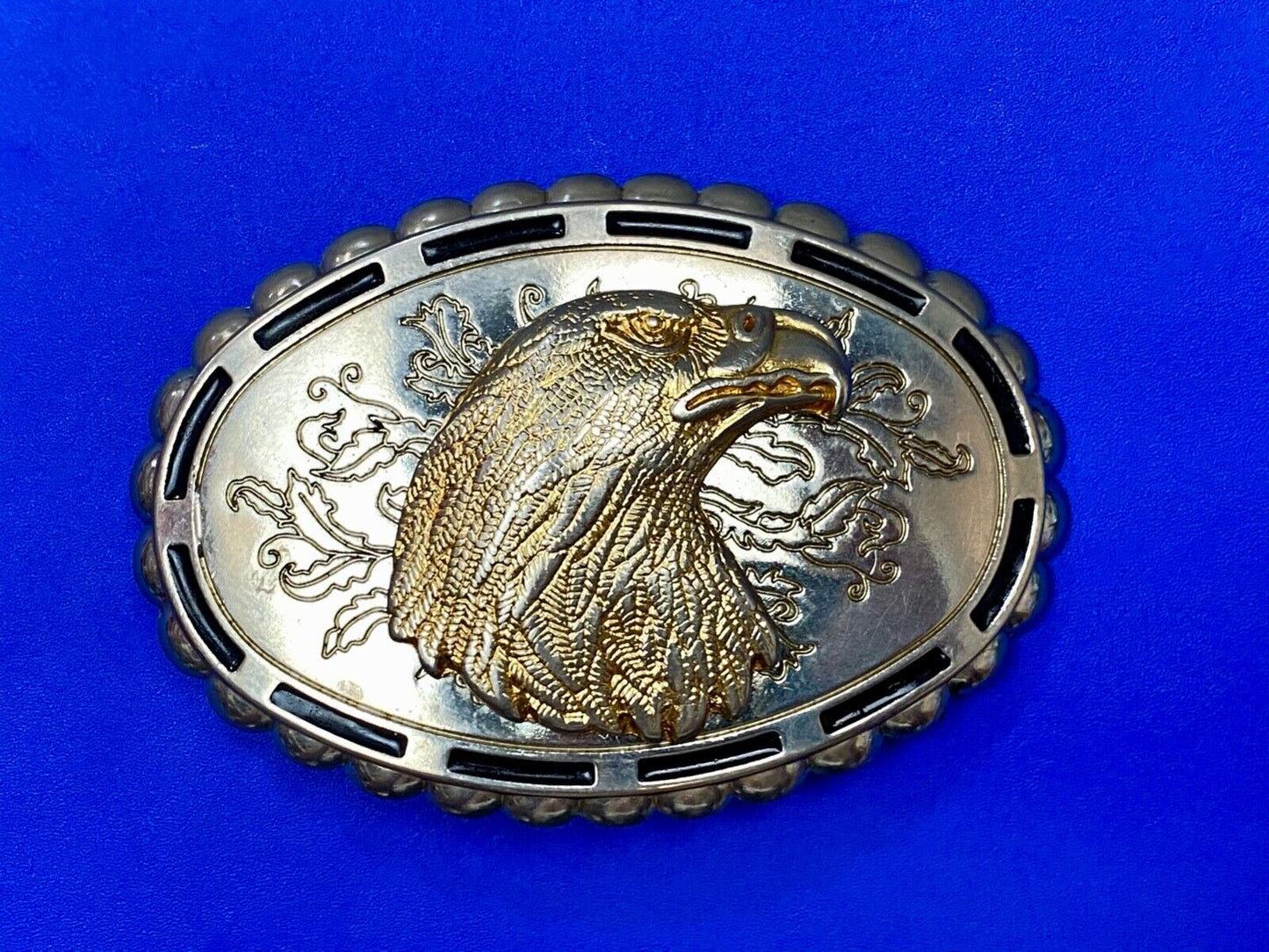 Bald Eagle head Patriotic western oval black accented boarder belt buckle