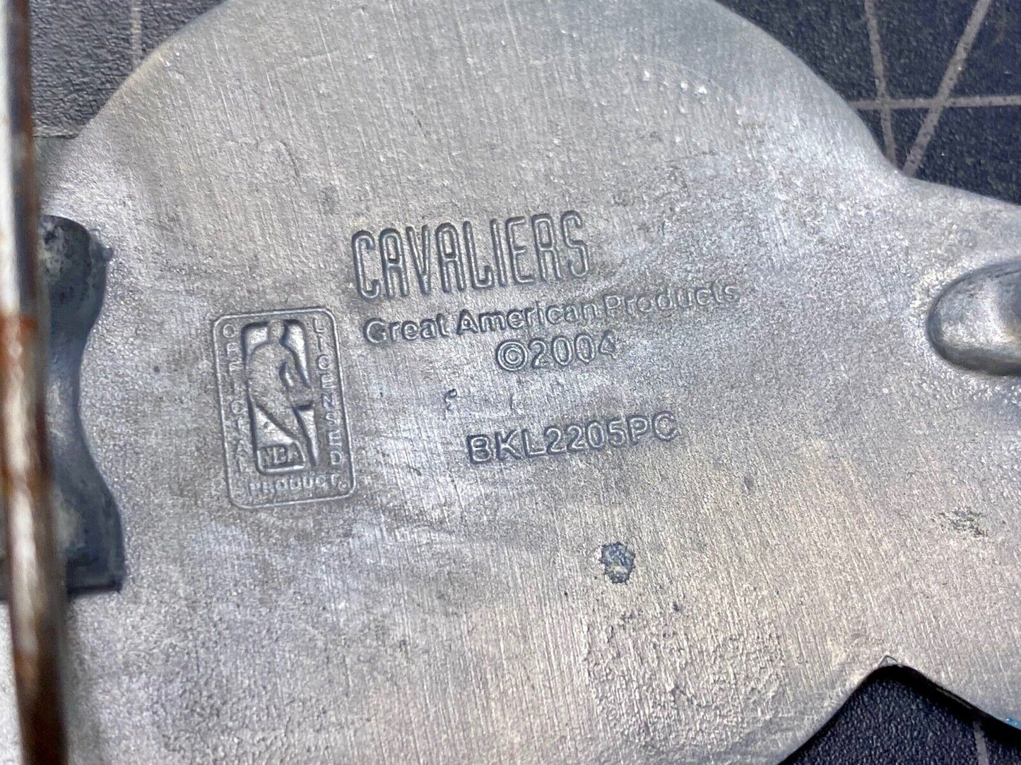 Used- to repair - CLEVELAND CAVALIERS NBA BASKETBALL BELT BUCKLE