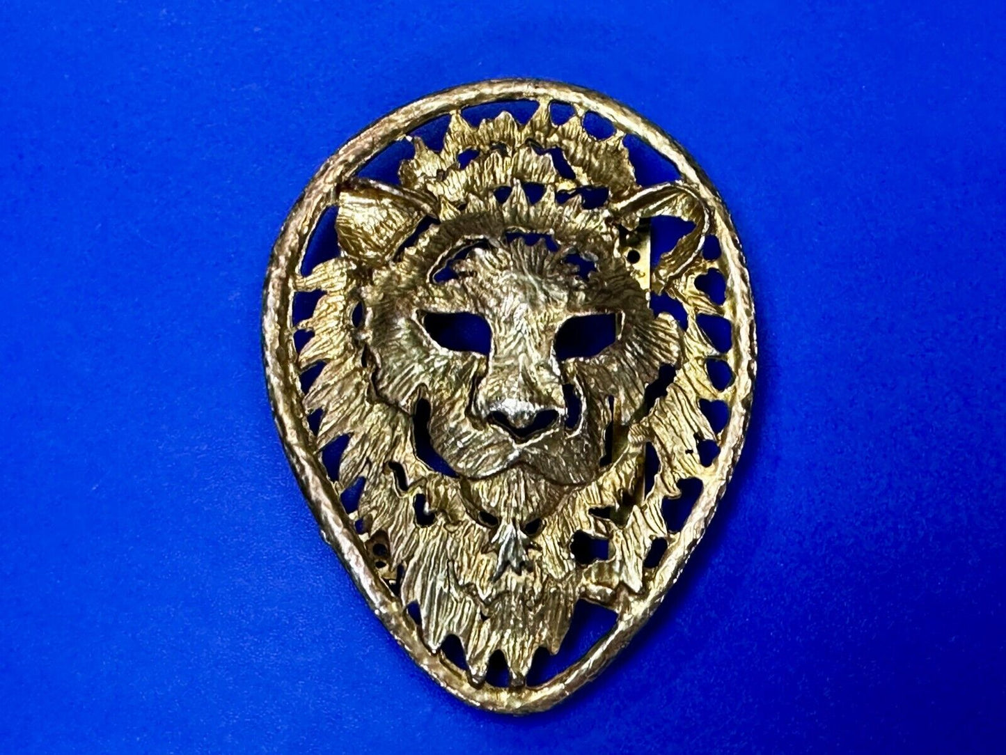 Beautiful Lion Tiger Head Vtg. Figural Cutout See Through Gold Tone Belt Buckle
