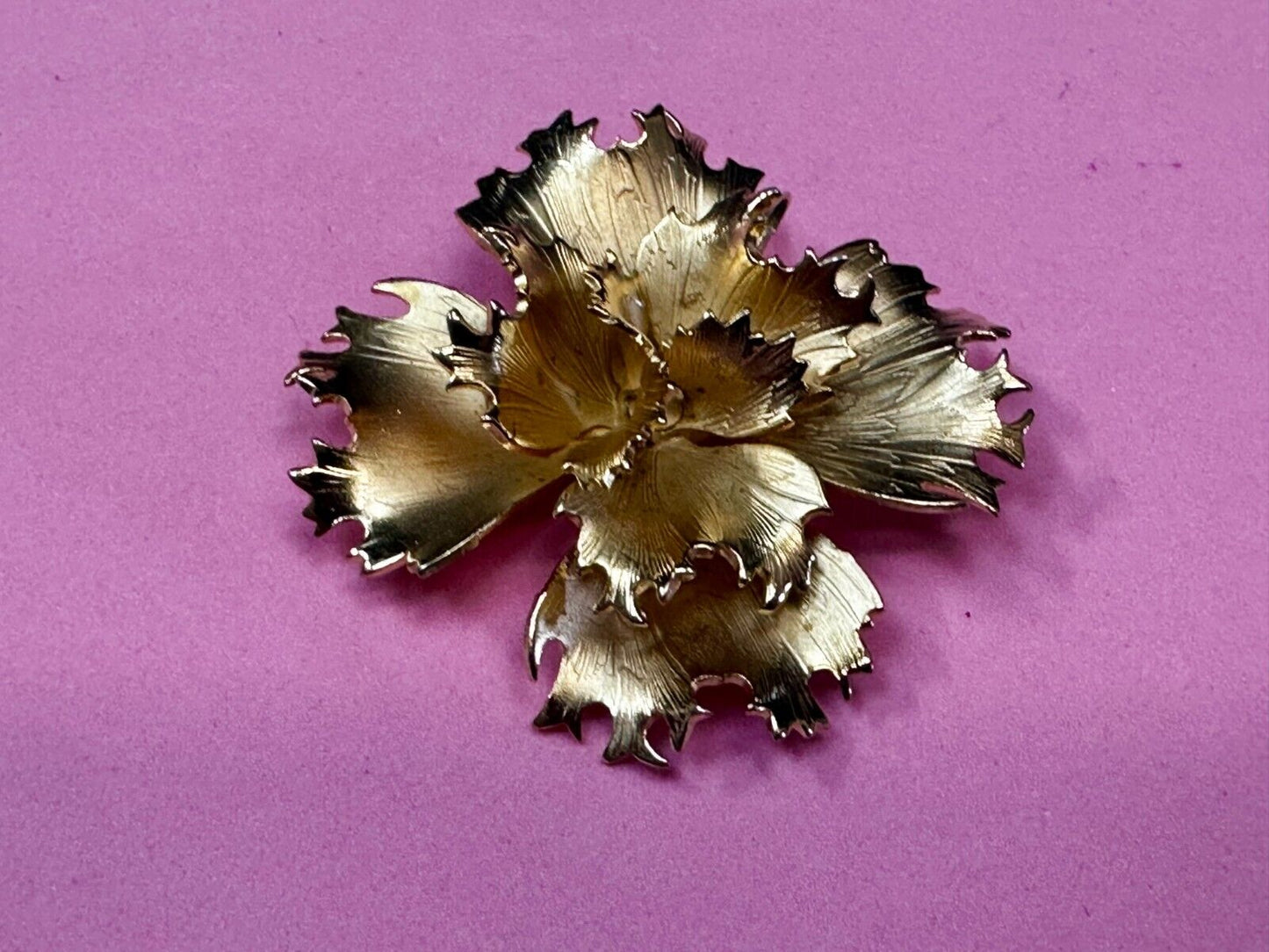 Beautiful Carnation Flower Cutout Gold Tone Brooch Pin Signed by Giovanni