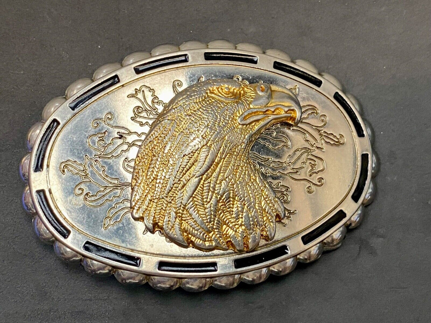 Bald Eagle head Patriotic western oval black accented boarder belt buckle