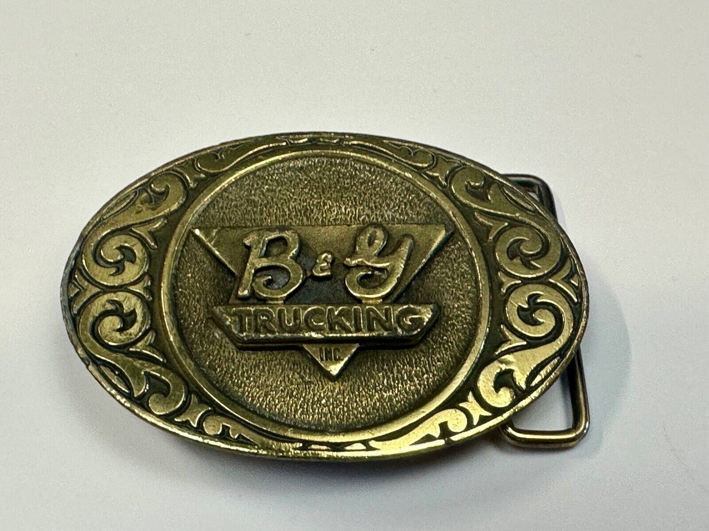 Vintage B & Y Trucking Western Promotional Advertising belt buckle