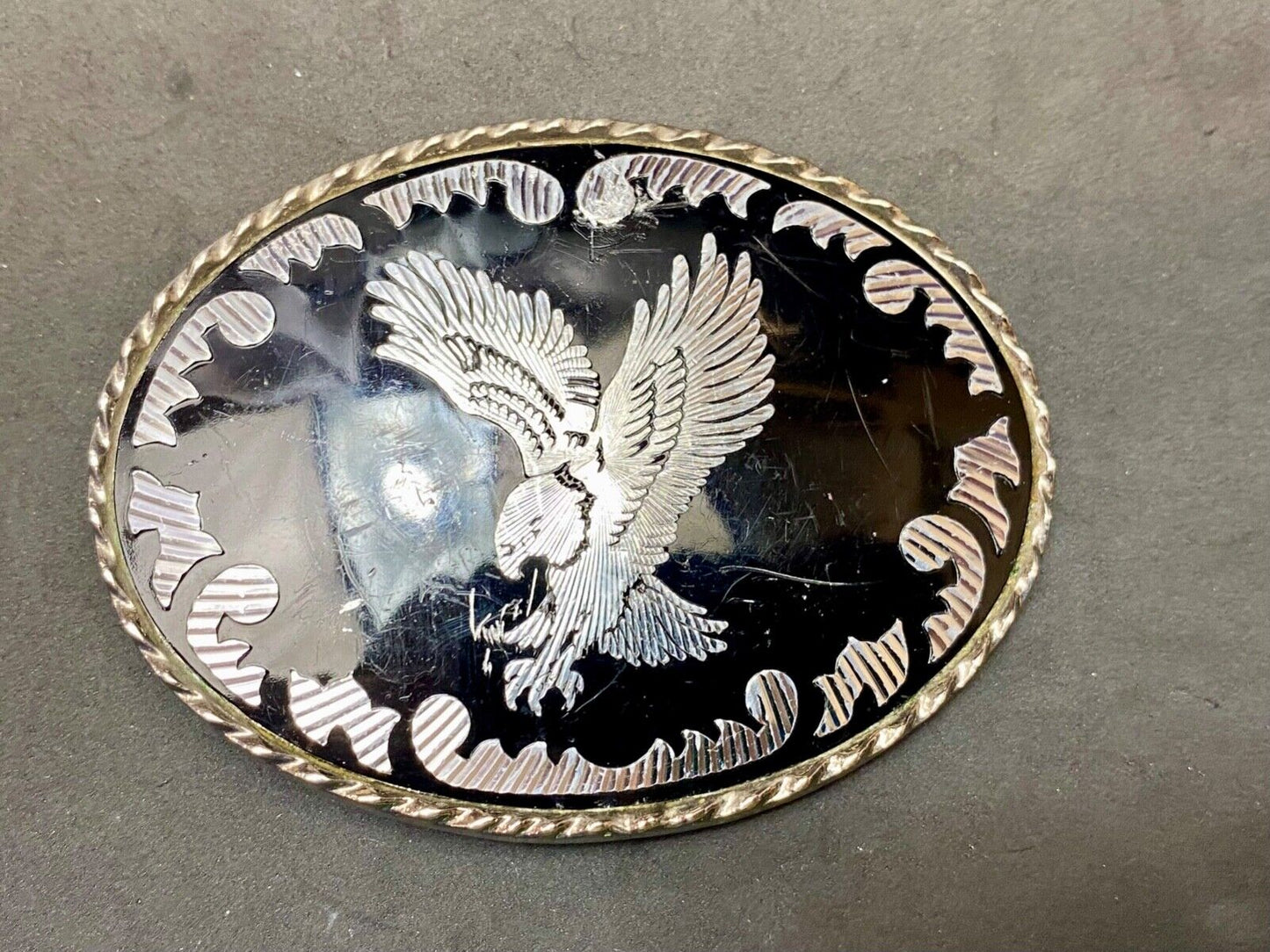 black and silver color Hunting Diving Patriotic Eagle on western belt buckle - W