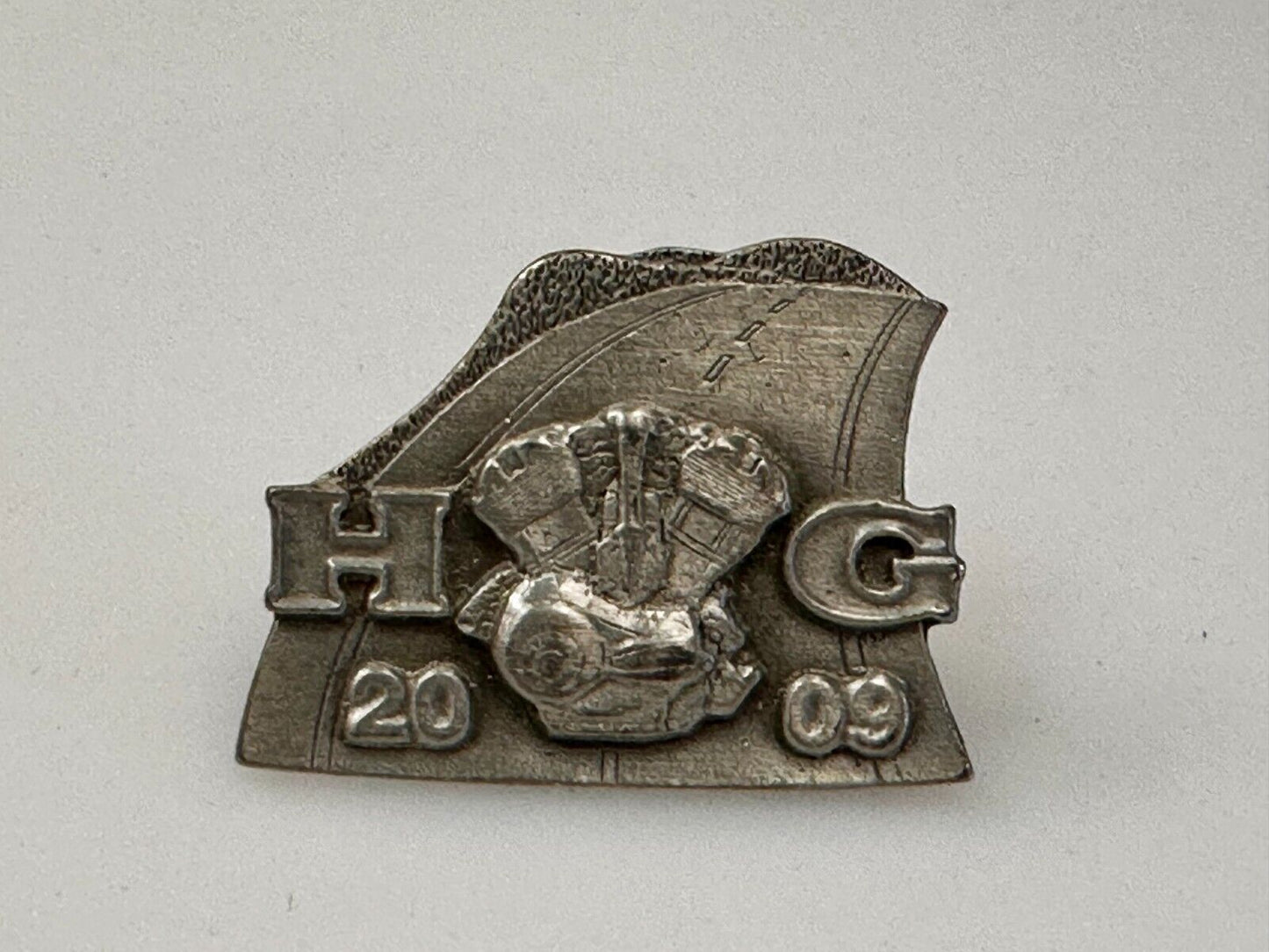 2009 Harley Davidson HOG Norscot Wisconsin Highway Vest Hat Pin