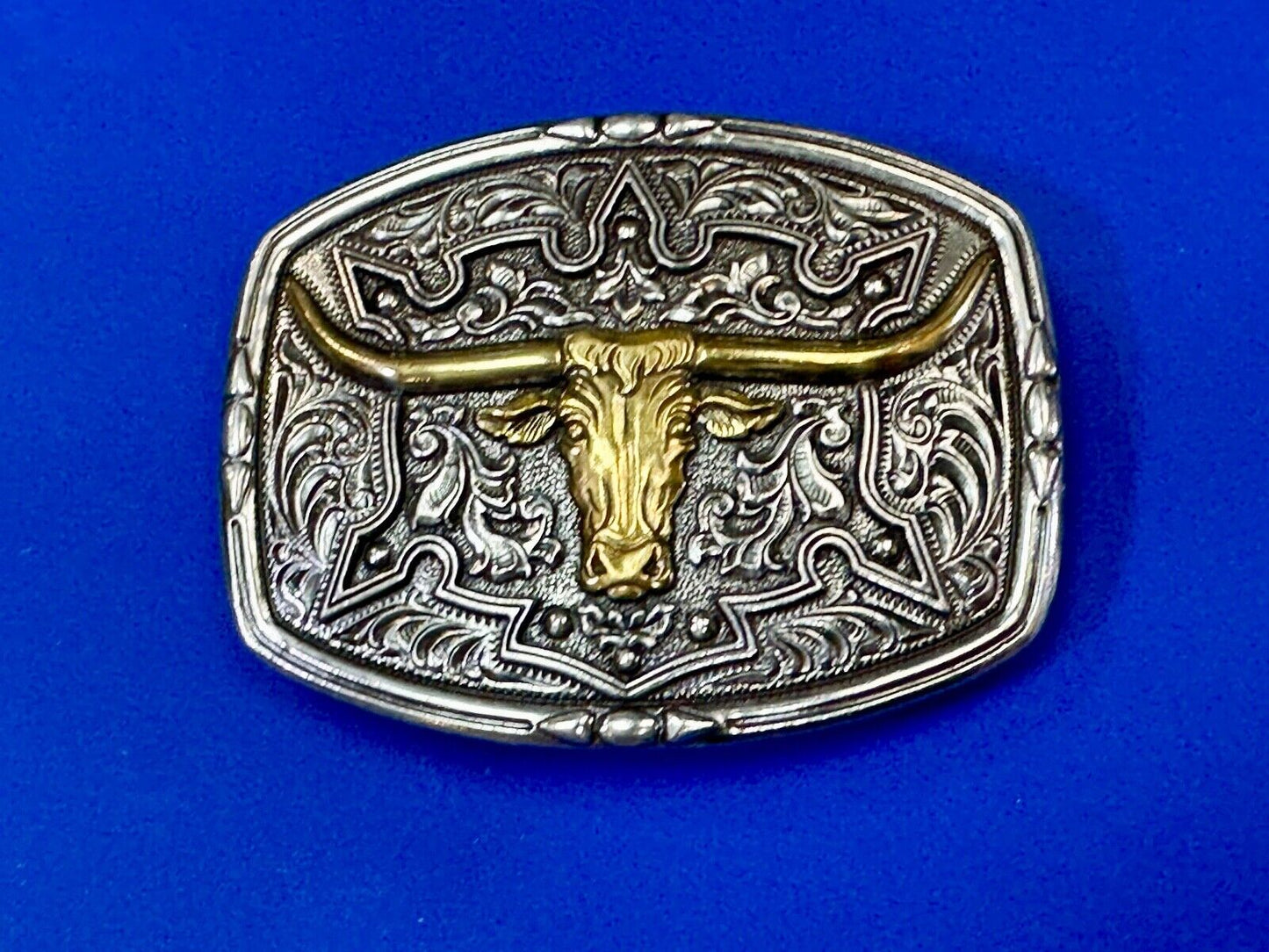 The Longhorn cow steer - cowboys cowgirls western belt buckle by Nocona