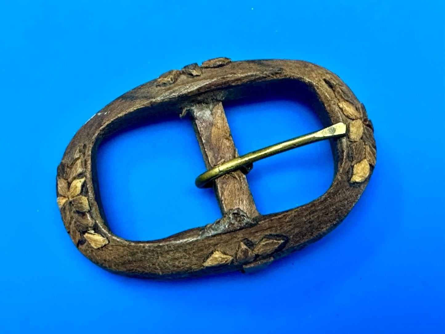 Vintage Artisan Mixed wood inlaid oval center bar quality Belt Buckle