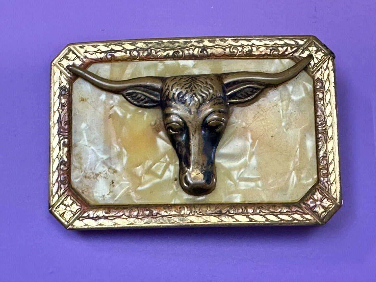 Texas Longhorn - Western Retro Yellow Color Swirl on gold tone Belt Buckle