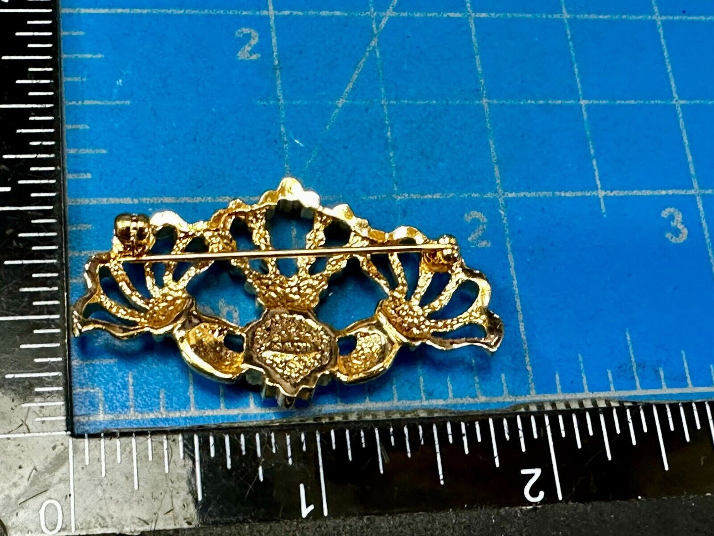 Vintage Avon Gold Tone Claddagh Faux Pearl Heart Hands Crown Pin Brooch