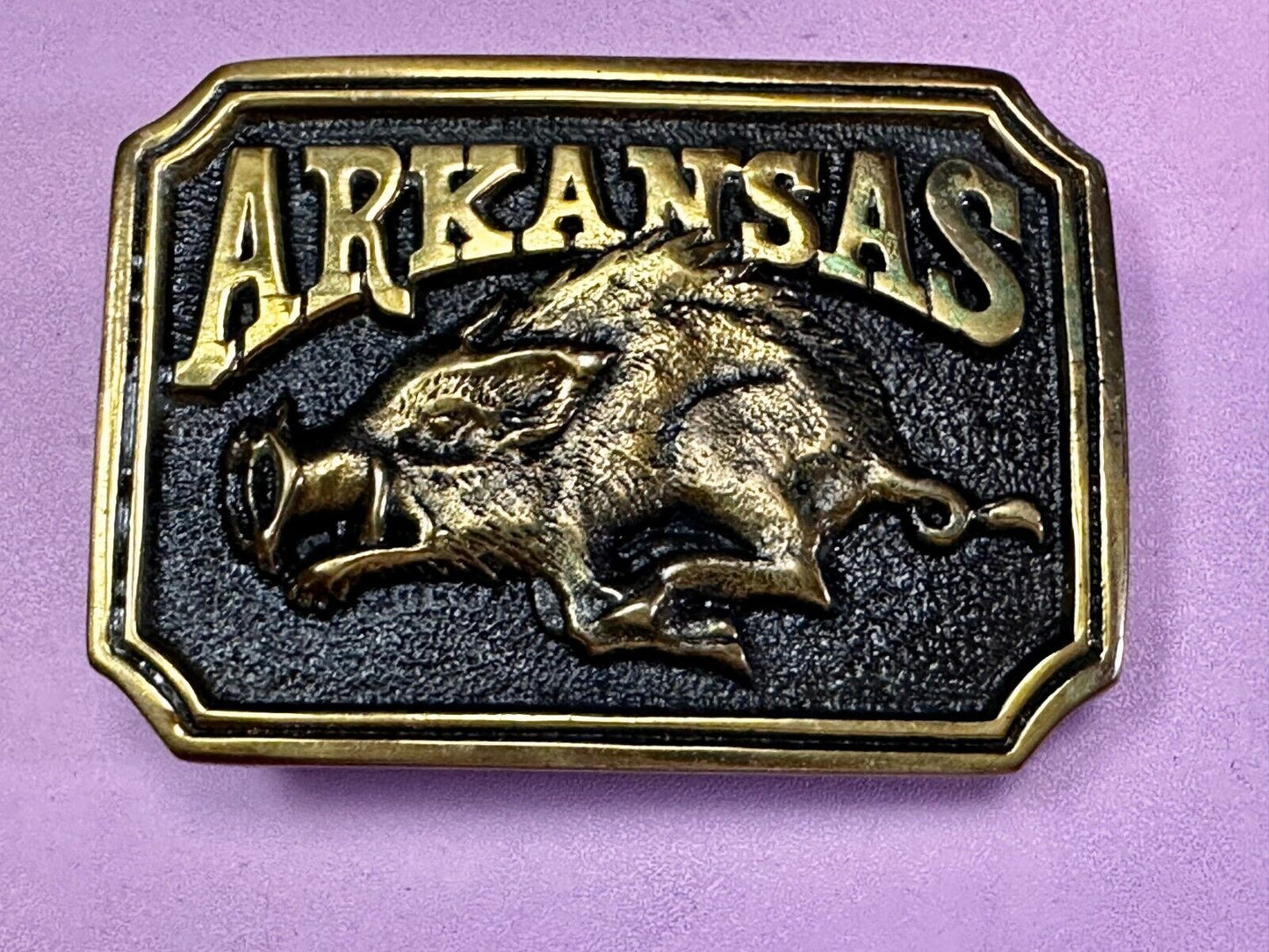 ARKANSAS RAZORBACK Solid Brass Vintage 1977 Belt Buckle Heritage Mint LTD