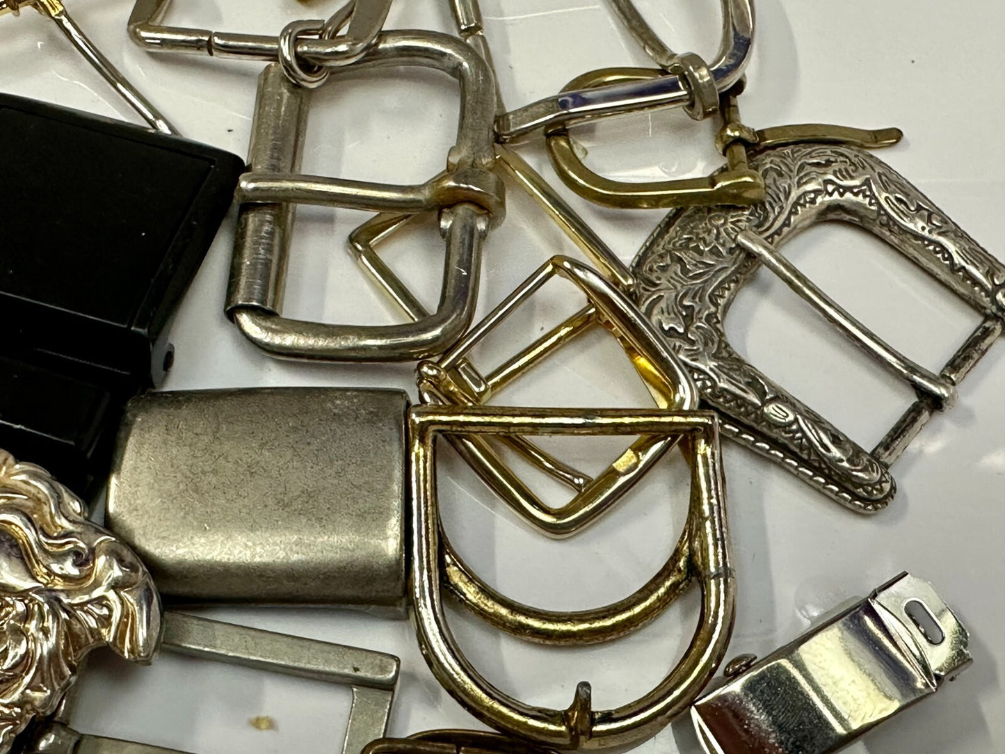27 Piece Mixed Lot, Grab Bag - Resale Gifts! Vintage & Modern Belt Buckles