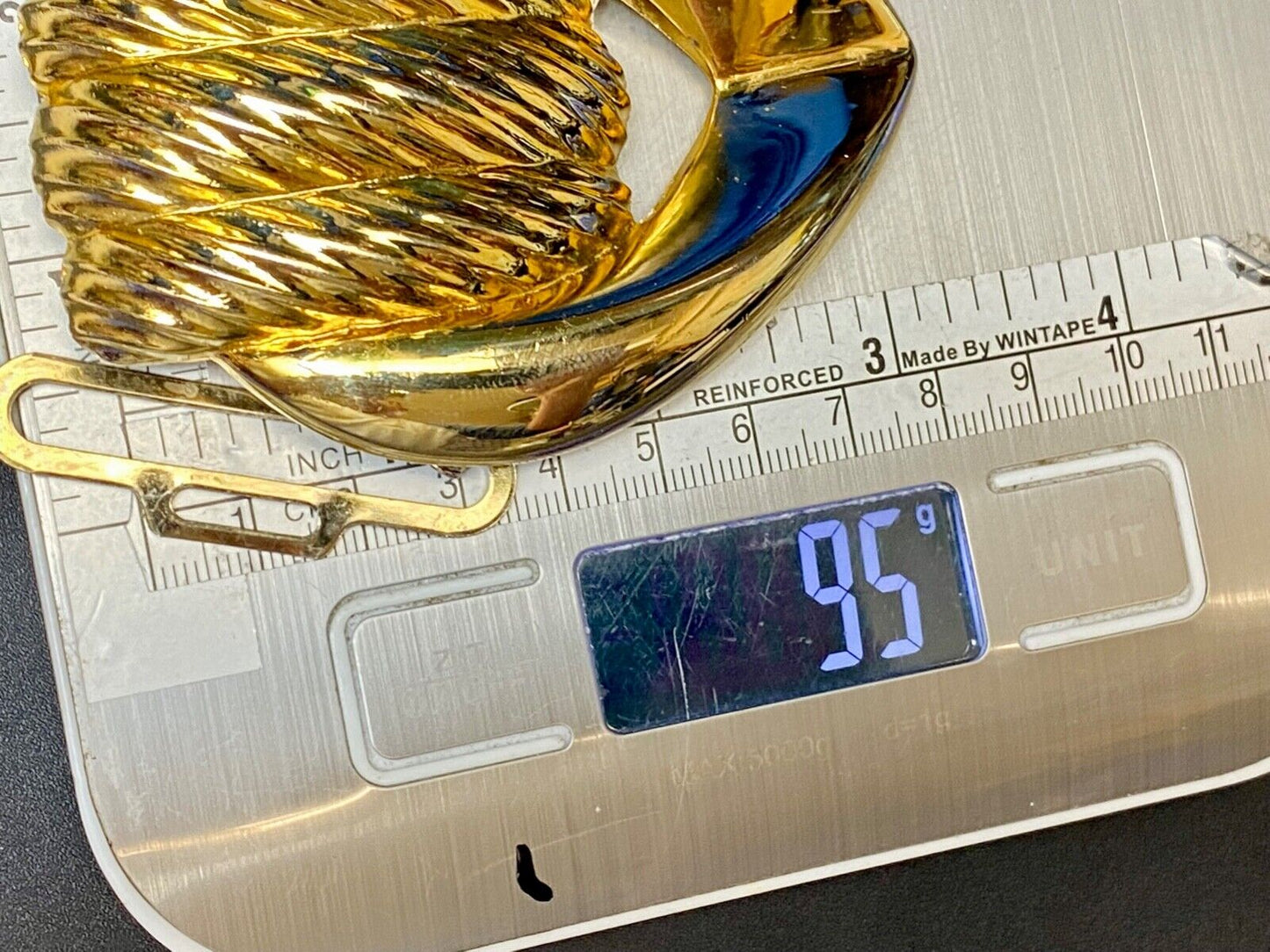 Vintage Day-Lor Signed Gold Tone Knot Theme Belt Buckle