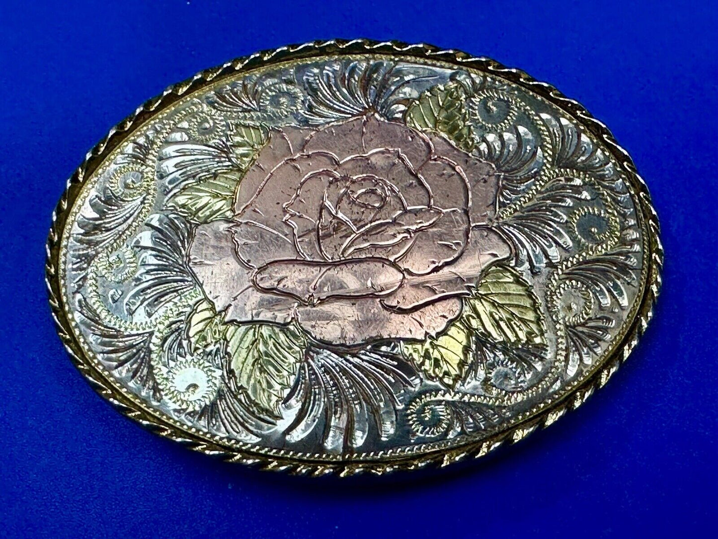 Beautiful Rose - Vintage mixed metal Western flower swirl theme Belt Buckle - W