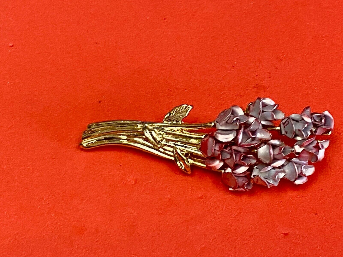 Vintage Danbury Mint For Avon Red Rose Bouquet Brooch Dm 97 Gold Plated Broach
