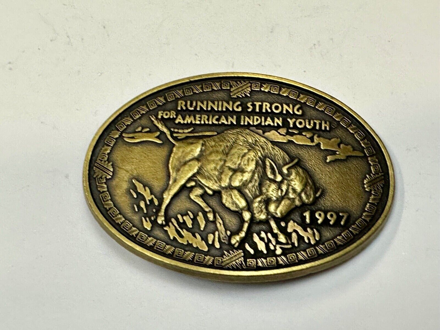1997 RUNNING STRONG FOR AMERICAN INDIAN YOUTH BUFFALO BELT BUCKLE