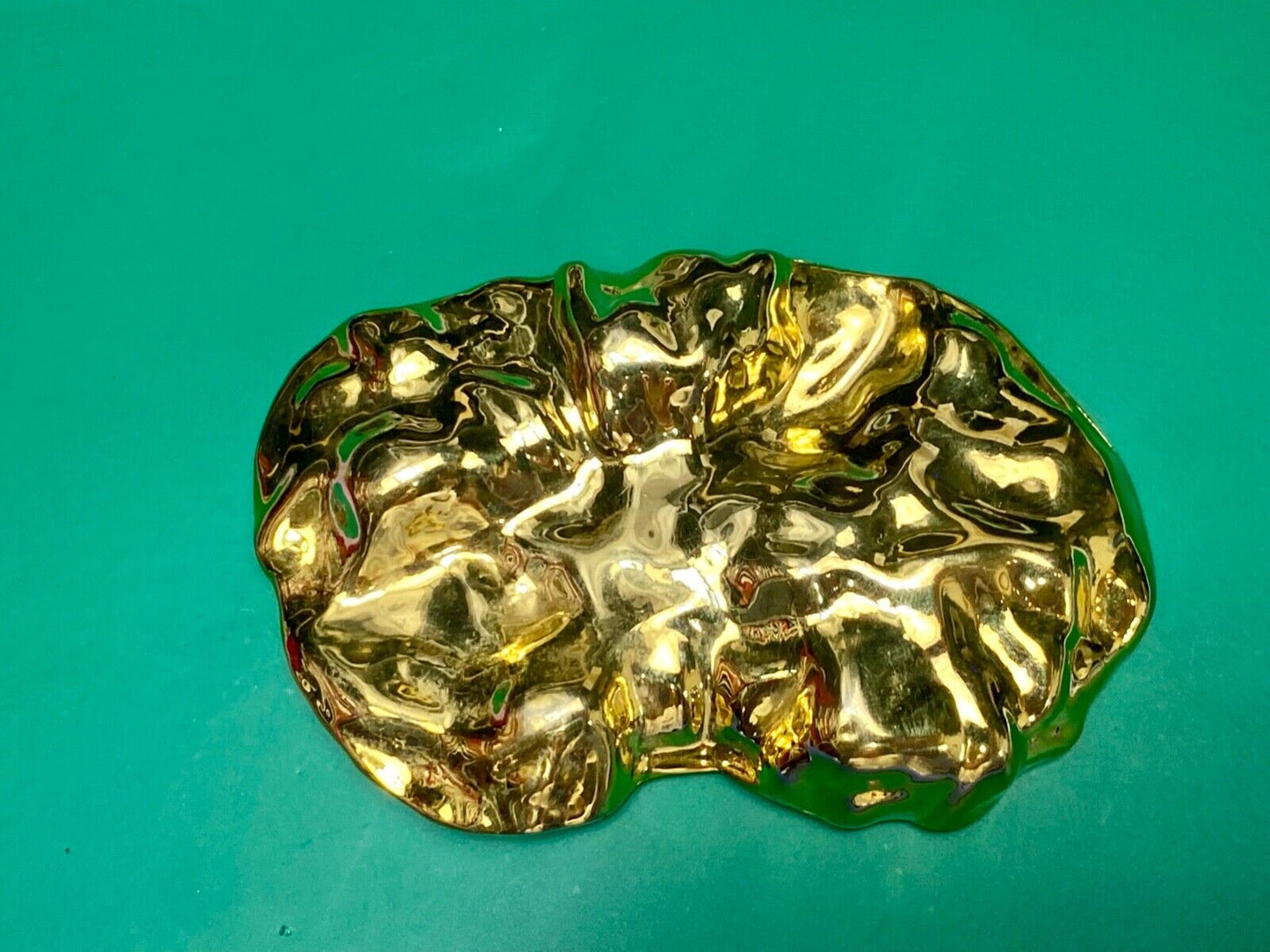 Vintage chunky gold tone crinkle pattern scarf slide