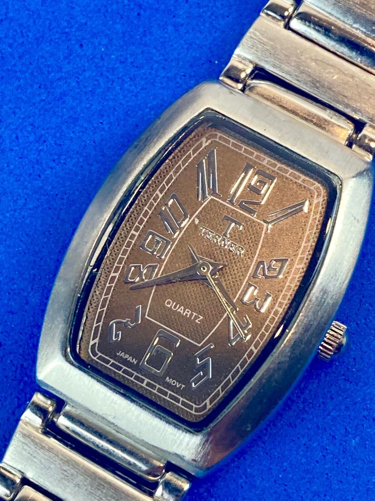 Bijoux Terner K-17147L Silver Tone Women's Watch Fresh Battery, Working Well!