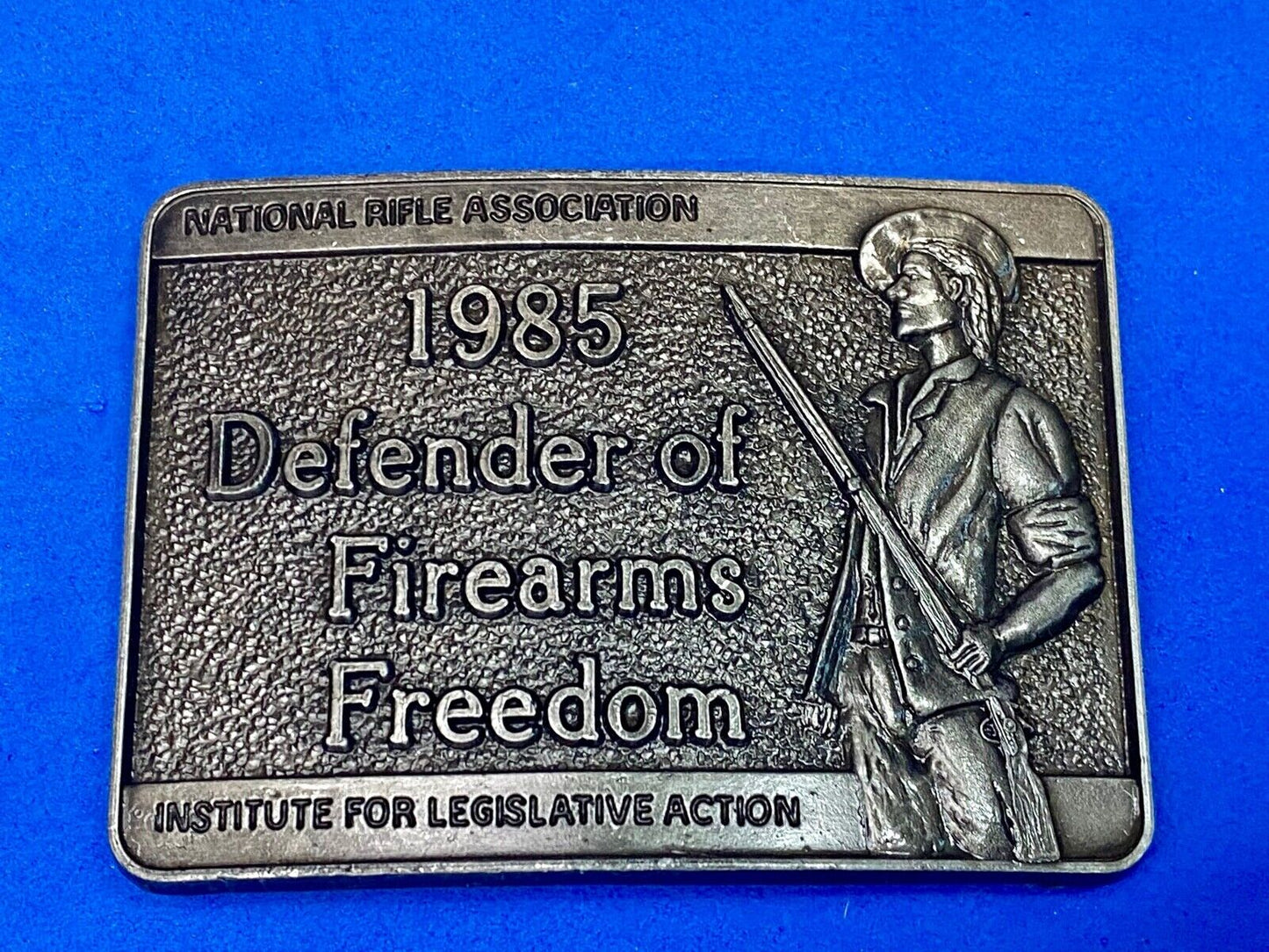 1985 Defender Of Firearms Freedom Institute Legislative Action Nra Belt Buckle