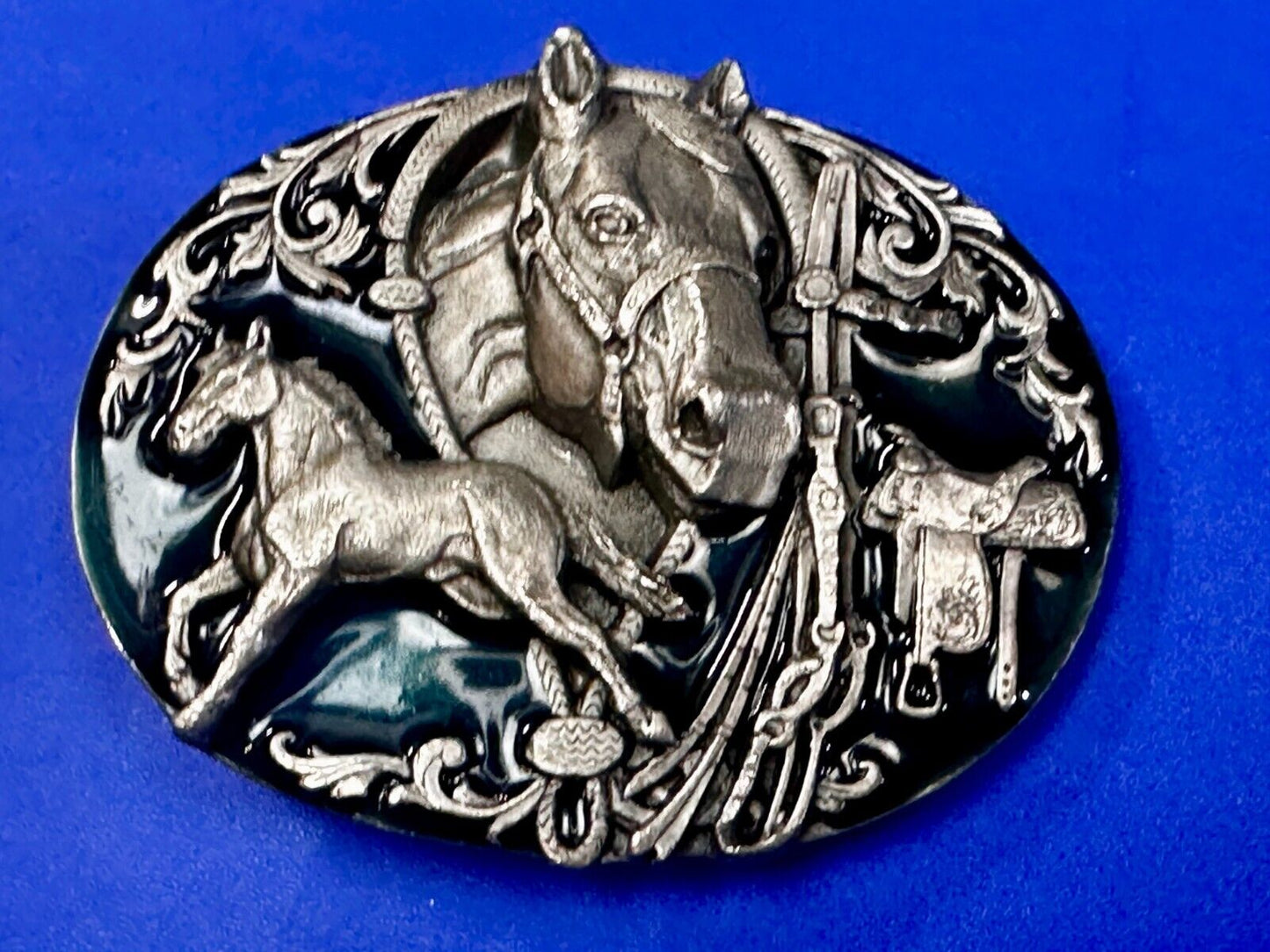 The Wild Horse Commemorative Vintage 1988 Siskiyou Belt Buckle K-80